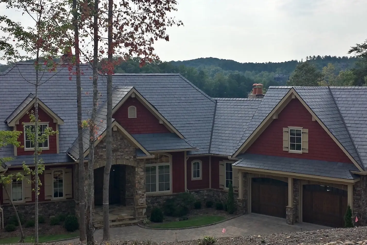Residential house with DaVinci composite synthetic slate roofing.